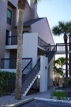 534 Pinellas Bayway S in Tierra Verde, FL - Foto de edificio - Building Photo