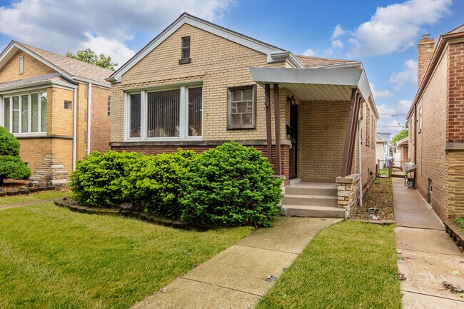 5534 S Natoma Ave in Chicago, IL - Building Photo - Building Photo