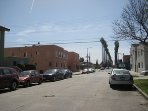 2725 W Vernon Ave in Los Angeles, CA - Building Photo - Building Photo