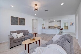 468 Sheepshank Dr in Georgetown, TX - Foto de edificio - Building Photo