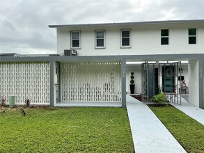 1294 NE 191st St in Miami, FL - Building Photo - Building Photo