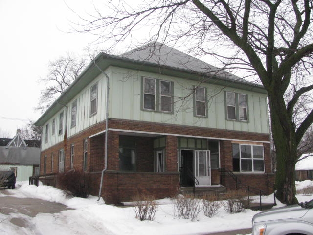 623 1st Corso in Nebraska City, NE - Foto de edificio - Building Photo