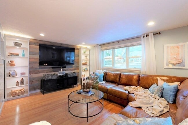 property at 37 Marivista Ave