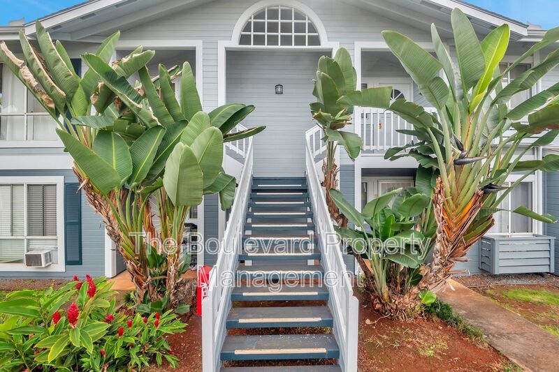 94-828-828 Lumiauau St in Waipahu, HI - Building Photo