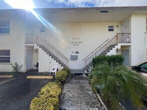 1275 SW 36th Ave in Fort Lauderdale, FL - Building Photo - Building Photo