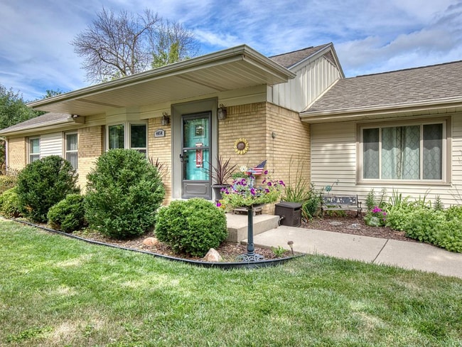 4454 N 107th St in Wauwatosa, WI - Building Photo - Building Photo