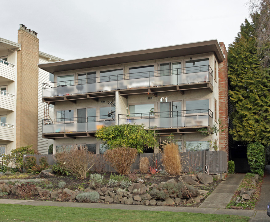 Maria Manor in Seattle, WA - Building Photo