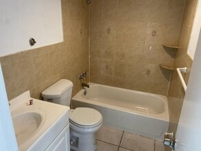 8502 NW 35th St in Coral Springs, FL - Building Photo - Building Photo