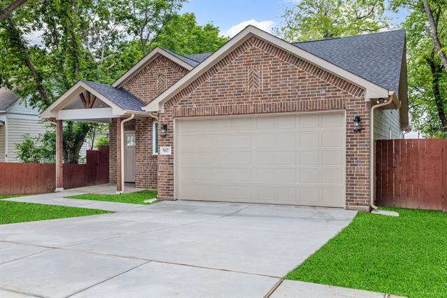 917 E Maddox Ave in Fort Worth, TX - Building Photo