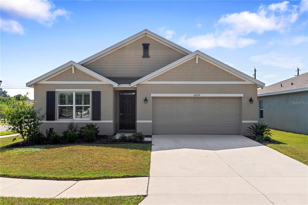 10233 Opaline Sky Ct in Riverview, FL - Building Photo
