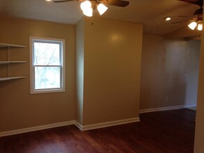 2402 Spring St in Pittsburgh, PA - Building Photo - Building Photo