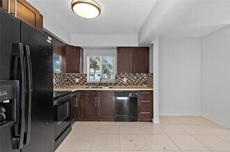 1030 SW 6th Way in Deerfield Beach, FL - Building Photo - Building Photo