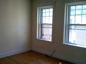 317 Allston St, Unit 12 in Boston, MA - Building Photo - Building Photo