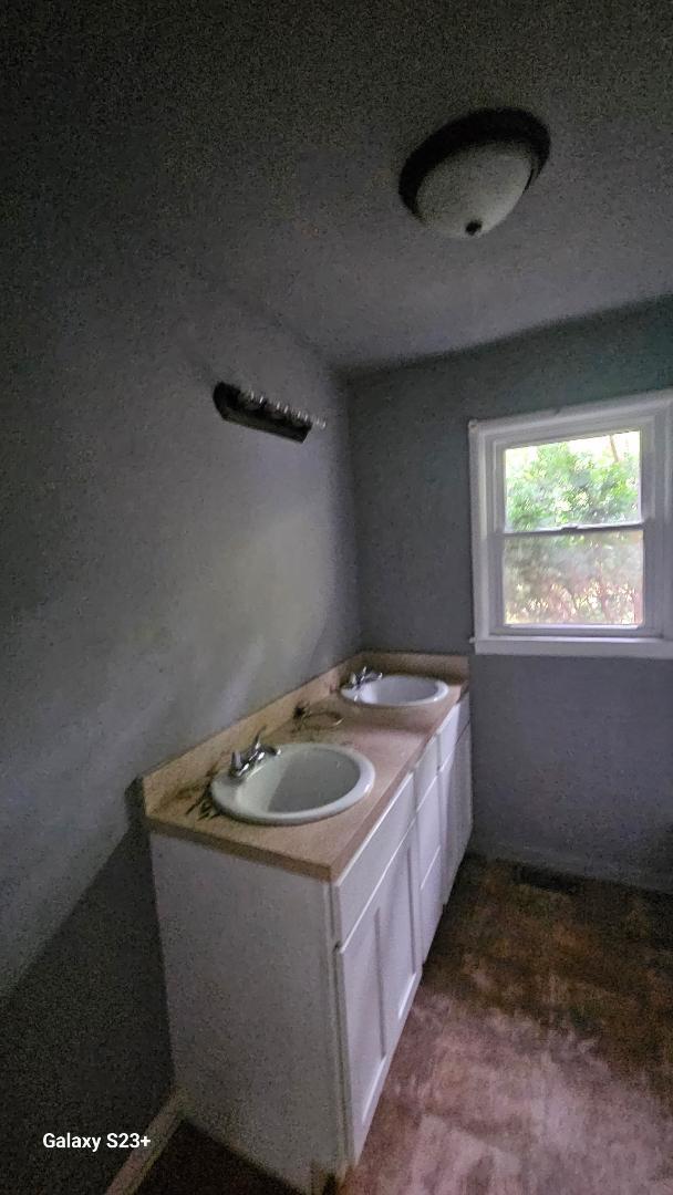 property at 1706 Costello Dr