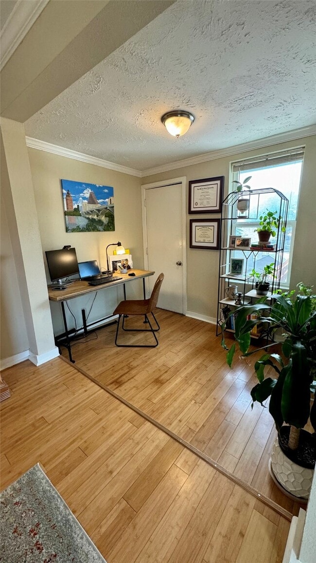 property at 404 Quitman St