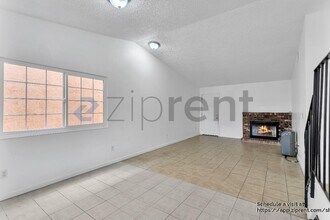 2412 Sequoia Dr in Antioch, CA - Foto de edificio - Building Photo