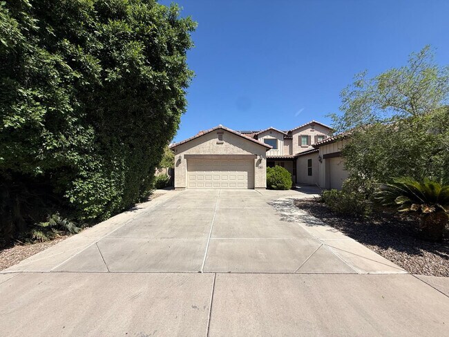 906 W Glenmere Dr in Chandler, AZ - Building Photo - Building Photo