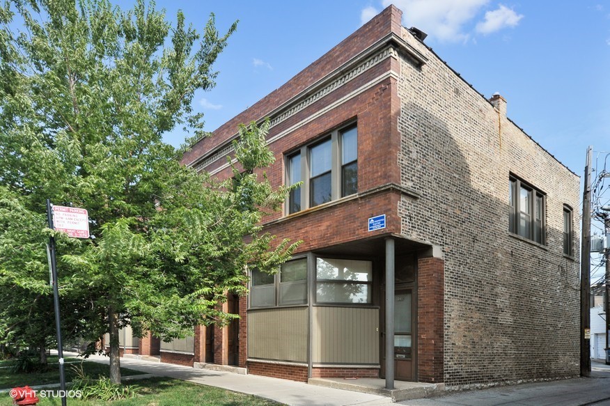 1230-34 W. Grace St. in Chicago, IL - Building Photo