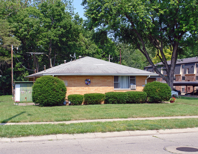 Wade Apartments in Miamisburg, OH - Building Photo - Building Photo