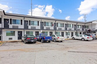 3283 McGavock Pk in Nashville, TN - Building Photo - Building Photo