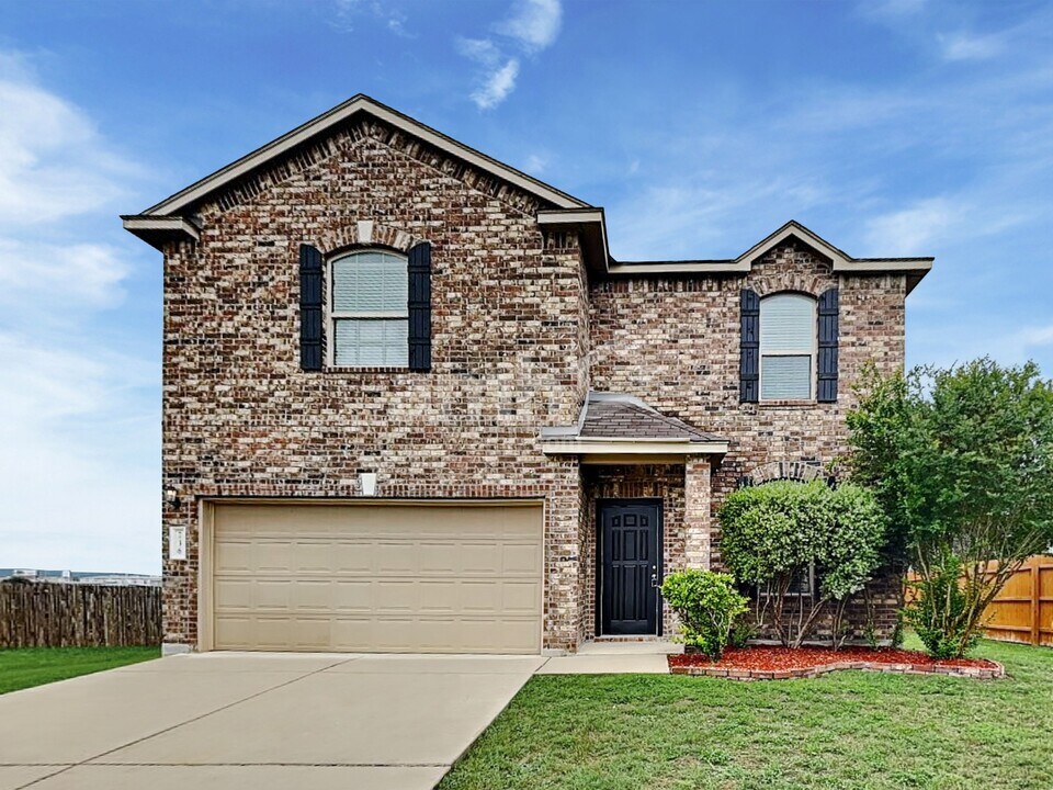 736 Community Dr in New Braunfels, TX - Building Photo