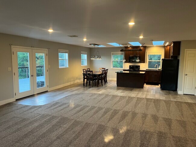 423 Hickory Dr, Unit Guest House in Auburn, PA - Building Photo - Building Photo