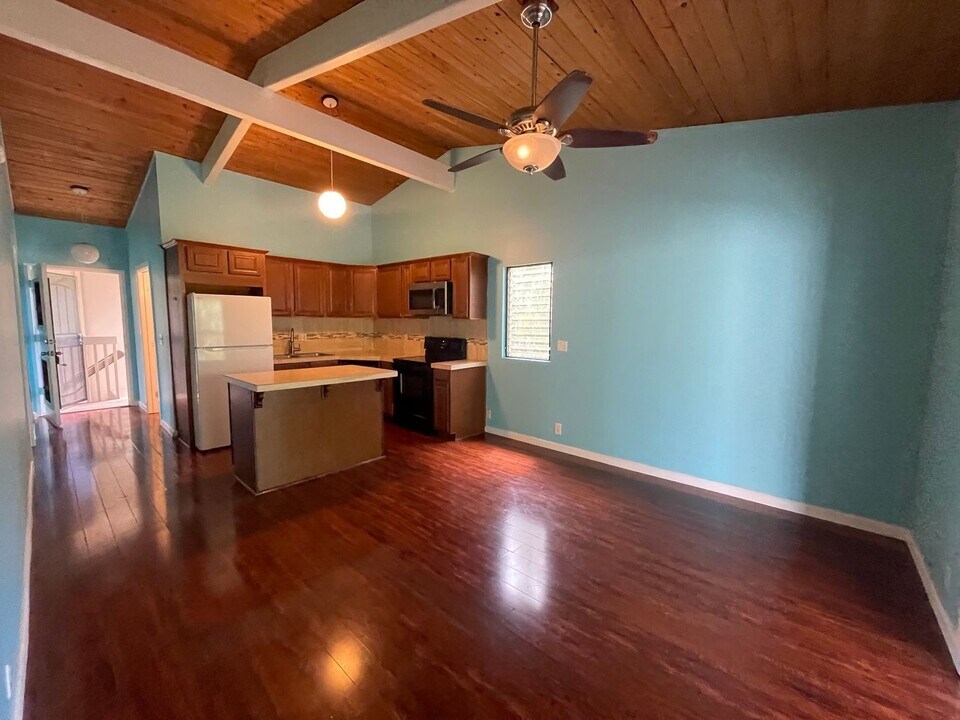 4440 Lower Honoapiilani Rd in Lahaina, HI - Building Photo
