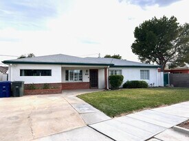 855 W 19th Pl in Yuma, AZ - Building Photo