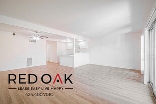 855 S Citrus Ave in Azusa, CA - Building Photo