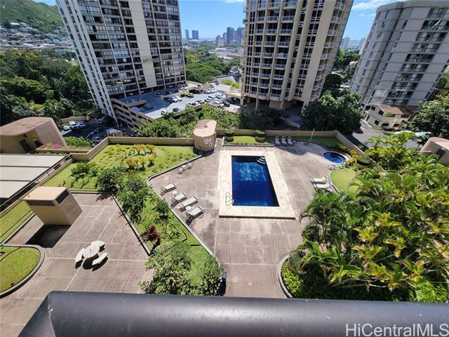 21 Craigside Pl in Honolulu, HI - Building Photo - Building Photo