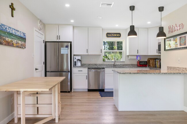 1756 42nd Ave in Vero Beach, FL - Building Photo - Building Photo
