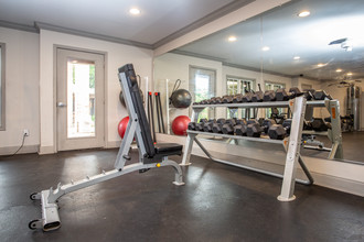 Acadian Point Apartments in Lafayette, LA - Building Photo - Interior Photo