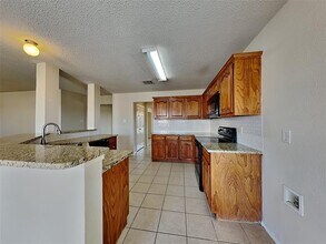 6518 Ashland Dr in Greenville, TX - Building Photo - Building Photo