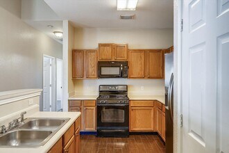 2858 Southampton Way in Round Rock, TX - Building Photo - Building Photo