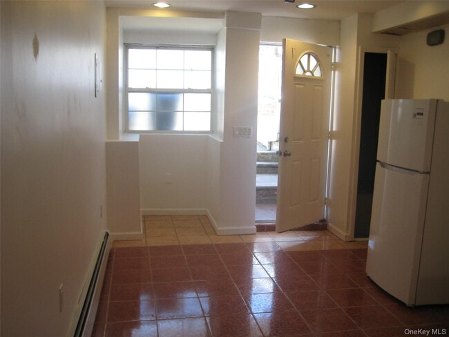 46-30 Bell Blvd in Queens, NY - Building Photo - Building Photo