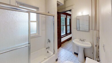 5018 Tioga St in Duluth, MN - Building Photo - Building Photo