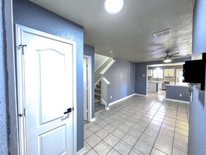 7622 Dusty Diamond in San Antonio, TX - Building Photo - Building Photo