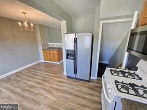 2205 Redthorn Rd in Middle River, MD - Building Photo - Building Photo
