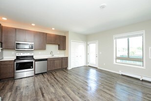 914-15t 15th St N in Fargo, ND - Building Photo