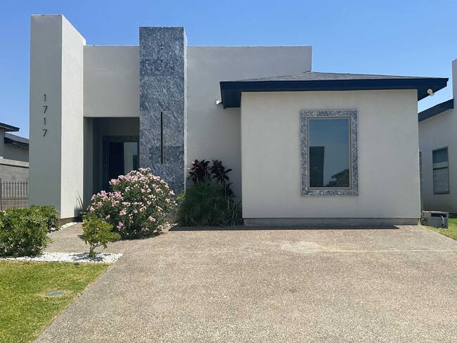 property at 1717 Fresnillo Dr