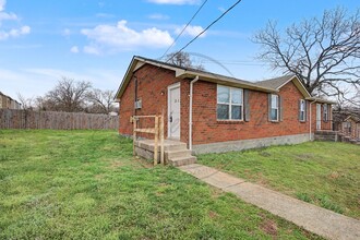 2505 Highland Trace Dr in Nashville, TN - Building Photo - Building Photo