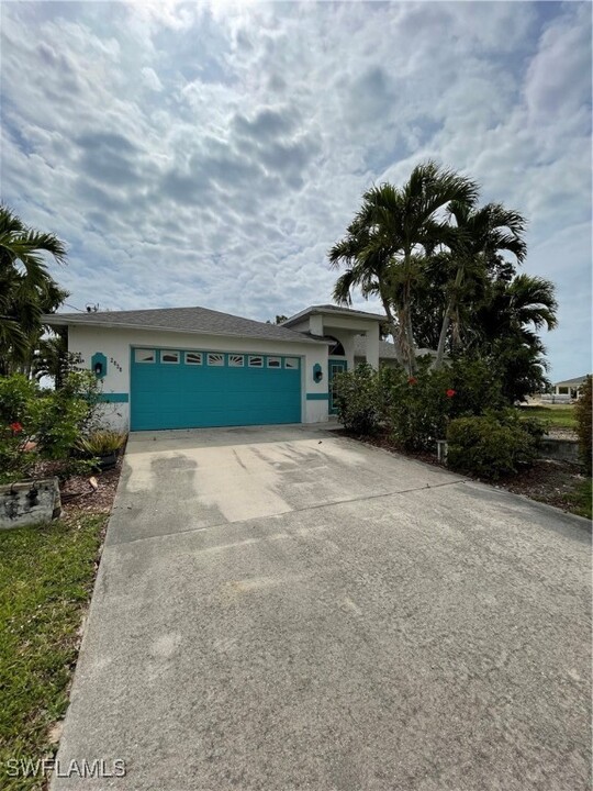 2038 NW 3rd Terrace in Cape Coral, FL - Building Photo