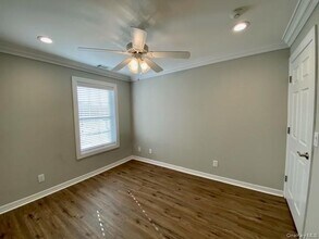 2107 Vista View Dr in Farmingville, NY - Building Photo - Building Photo