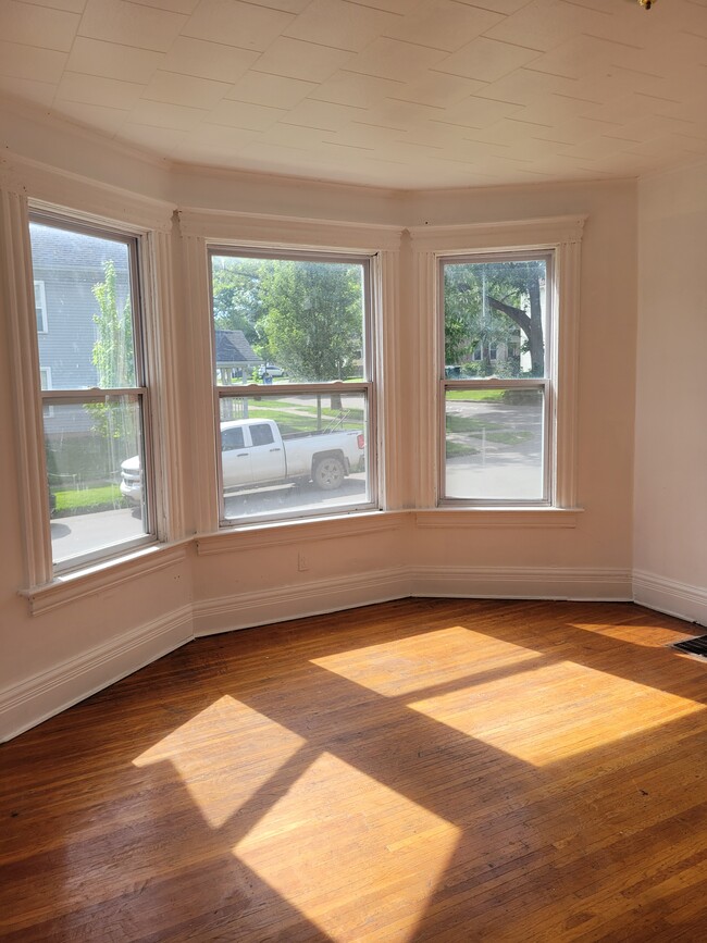 65 Mason St in Rochester, NY - Building Photo - Interior Photo