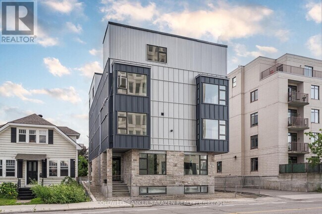 10 McArthur Ave. in Ottawa, ON - Building Photo - Building Photo