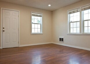 3226 W Trinity Cir in Spokane, WA - Building Photo - Building Photo