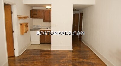 1315 Commonwealth Ave in Boston, MA - Building Photo - Building Photo