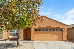 3232 W Alta Vista Rd in Phoenix, AZ - Building Photo