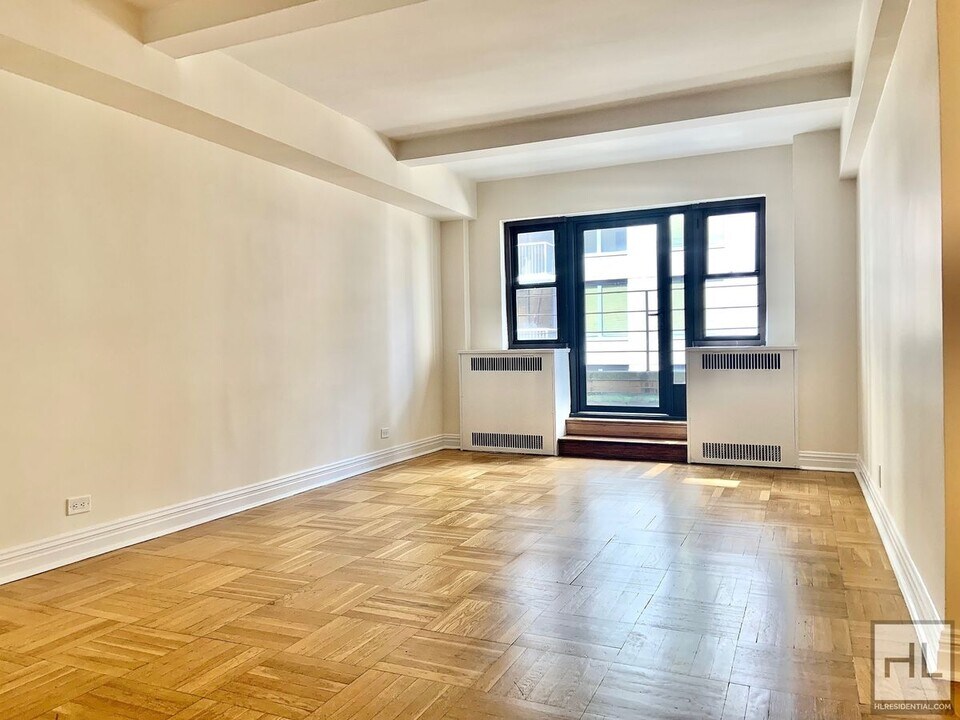PRIVATE TERRACE! 2 BED IN PRIME SUTTON PLA in New York, NY - Foto de edificio