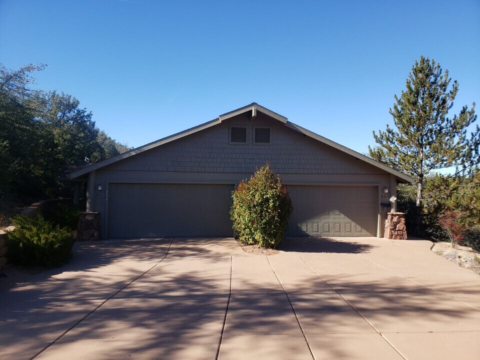906 S Lakeview Dr in Payson, AZ - Building Photo